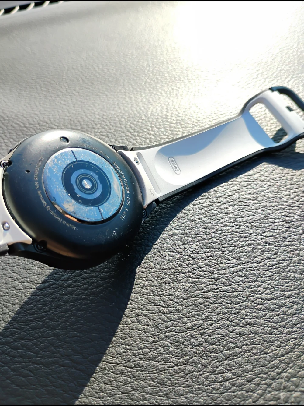 Smartwatch with White Band and Black Case - Lightweight Wearable Golf Edition